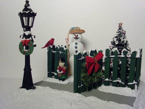 Miniature Christmas Village Scene Miniature Christmas Vignette, Miniature  Christmas Trees, Snowman, Holiday Vignette, Winter Decor 